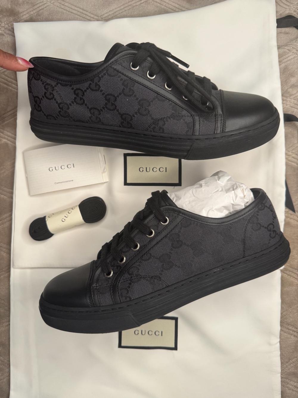 Gucci Black GG Canvas Low-Top Sneakers - Picture 2 of 13